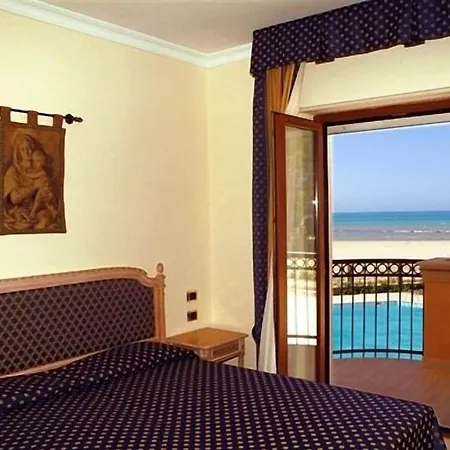 Romana Hotel 4*