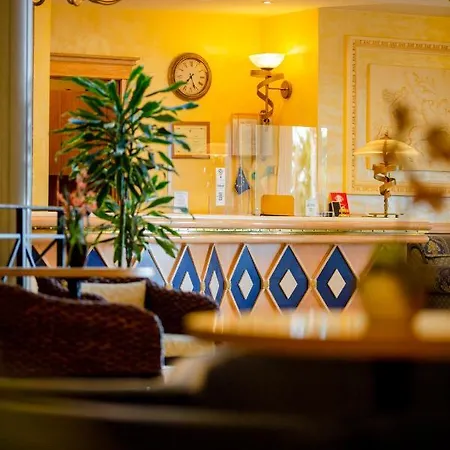 Romana Hotel 4*