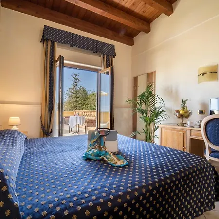 Romana 4* Porto Empedocle